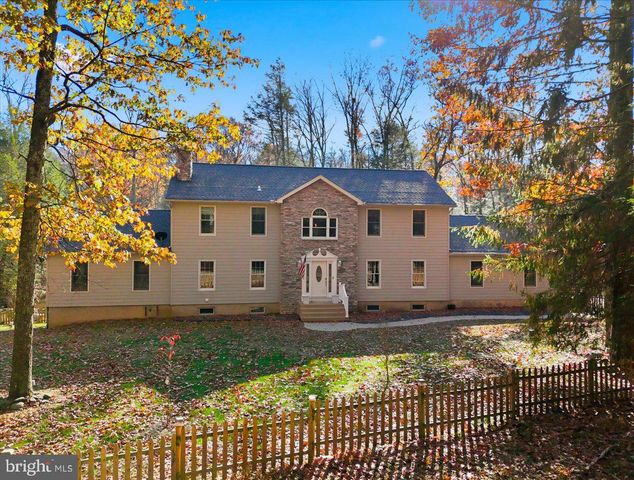 563 PENSYL CREEK RD, Stroudsburg, PA 18360
