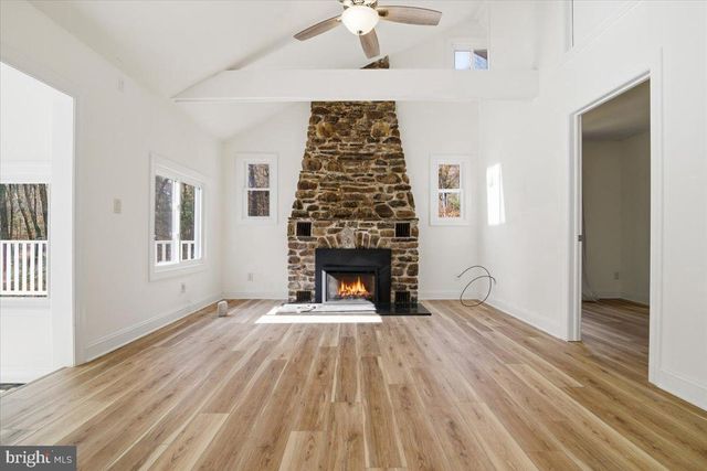 563 PENSYL CREEK RD, Stroudsburg, PA 18360