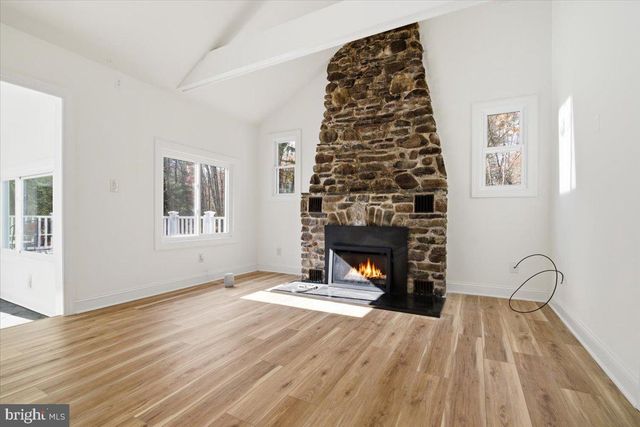 563 PENSYL CREEK RD, Stroudsburg, PA 18360