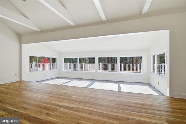 563 PENSYL CREEK RD, Stroudsburg, PA 18360