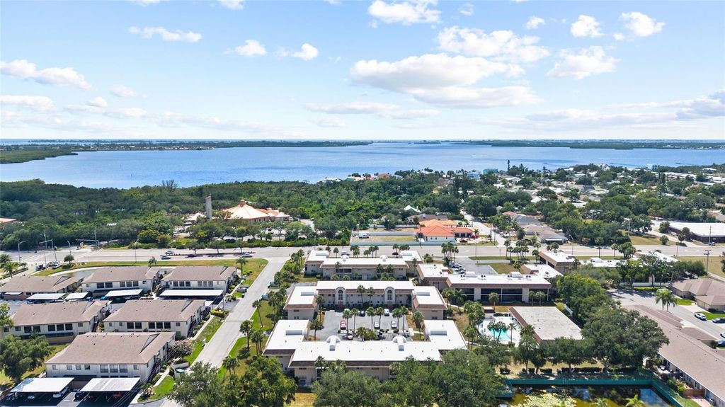 Image 18 of property listing at 2727 75TH STREET W 9A12, Bradenton, FL 34209