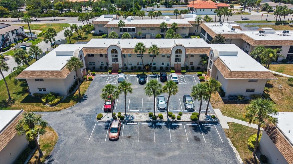 Image 19 of property listing at 2727 75TH STREET W 9A12, Bradenton, FL 34209