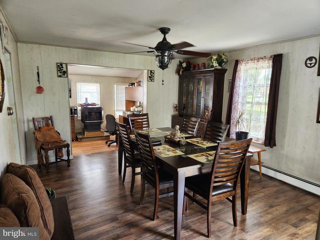 7 W CLARKE AVE, Milford, DE 19963