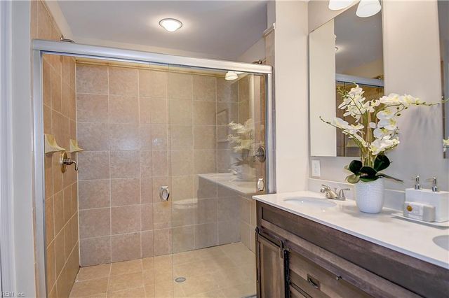 2385 S Wolfsnare DR, Virginia Beach, VA 23454