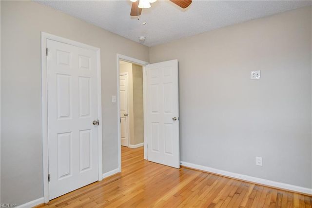 2385 S Wolfsnare DR, Virginia Beach, VA 23454