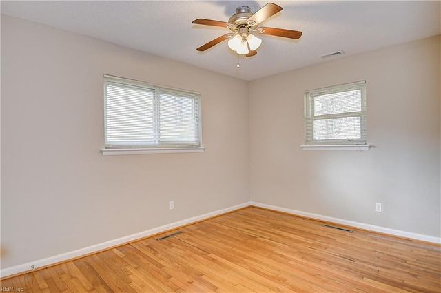 2385 S Wolfsnare DR, Virginia Beach, VA 23454