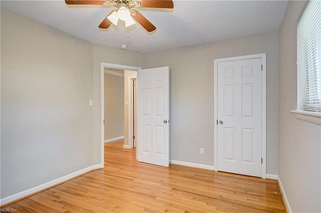 2385 S Wolfsnare DR, Virginia Beach, VA 23454