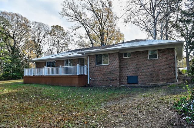 2385 S Wolfsnare DR, Virginia Beach, VA 23454