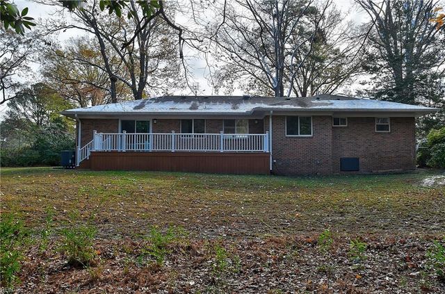 2385 S Wolfsnare DR, Virginia Beach, VA 23454