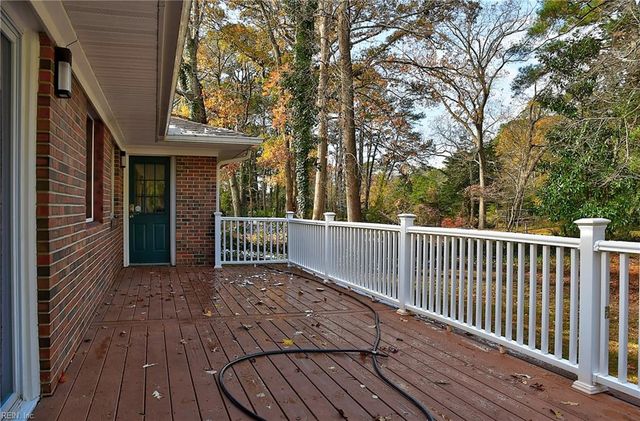 2385 S Wolfsnare DR, Virginia Beach, VA 23454