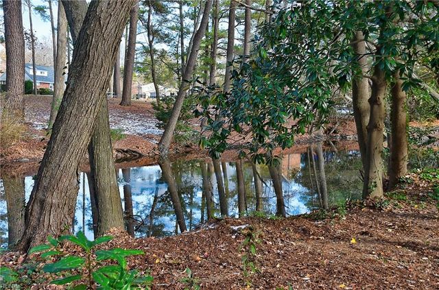 2385 S Wolfsnare DR, Virginia Beach, VA 23454