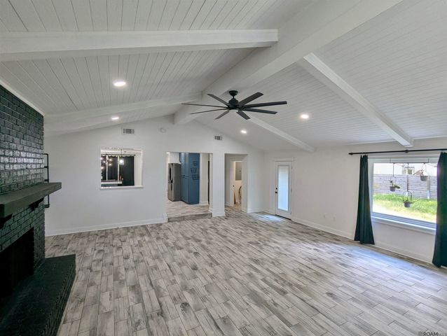 658 Lakeview Dr, Denham Springs, LA 70726