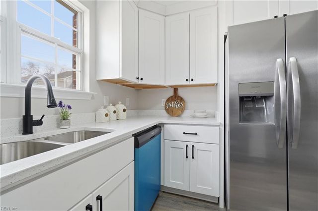 834 Huntly CT, Chesapeake, VA 23320