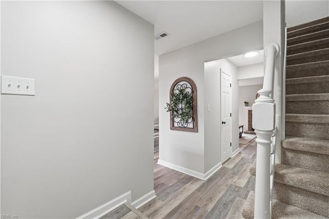 834 Huntly CT, Chesapeake, VA 23320