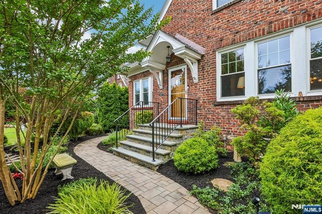 293 Euclid Avenue, Hackensack, NJ 07601