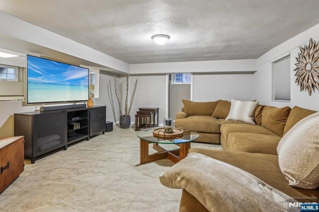 293 Euclid Avenue, Hackensack, NJ 07601