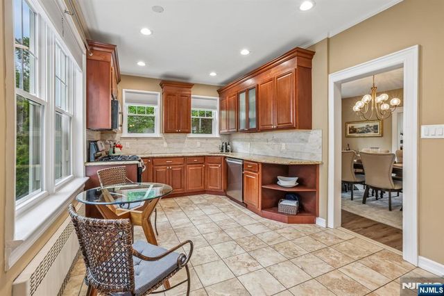 293 Euclid Avenue, Hackensack, NJ 07601