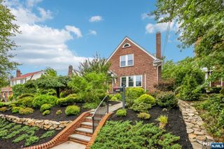 293 Euclid Avenue, Hackensack, NJ 07601