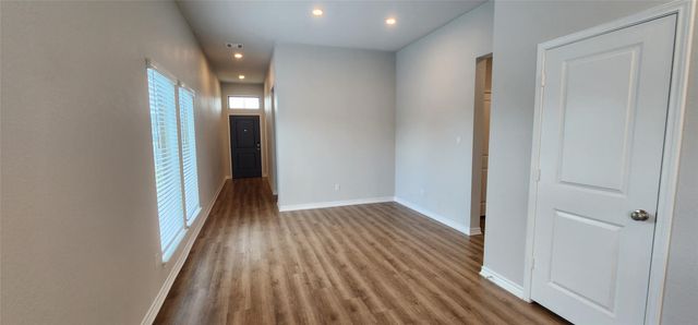 425 Mira Mesa DR, Liberty Hill, TX 78642