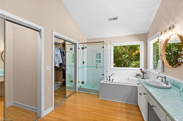 3210 Peninsula Drive, Jamestown, NC 27282