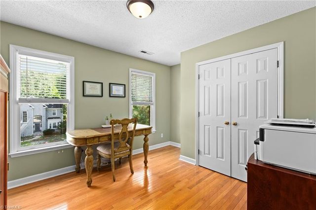 3210 Peninsula Drive, Jamestown, NC 27282