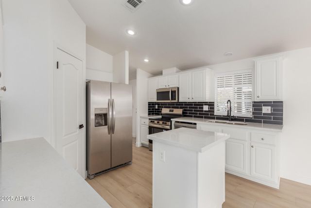 120 N VAL VISTA Drive 228, Mesa, AZ 85213