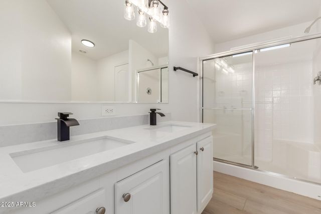 120 N VAL VISTA Drive 228, Mesa, AZ 85213