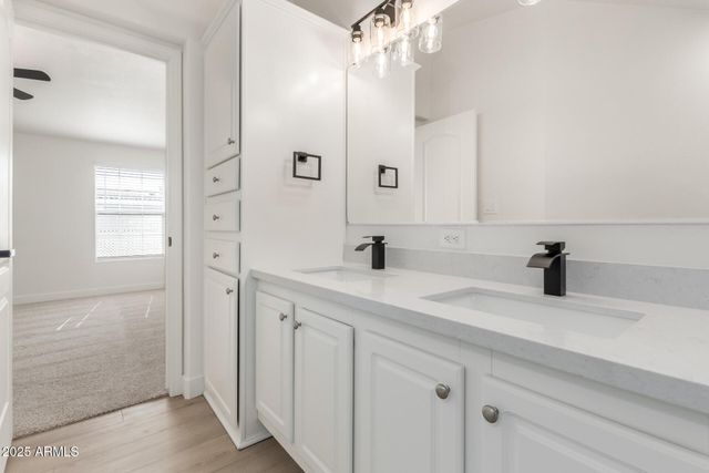 120 N VAL VISTA Drive 228, Mesa, AZ 85213