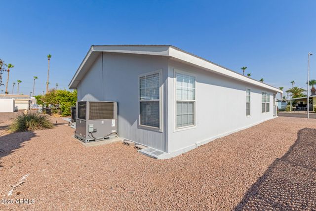 120 N VAL VISTA Drive 228, Mesa, AZ 85213