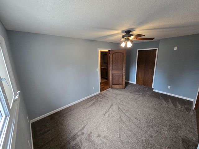 1831 Prairie Lane S, Fargo, ND 58103