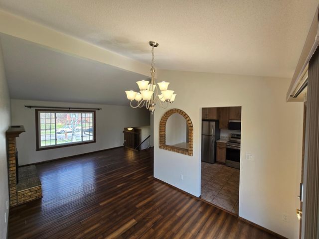1831 Prairie Lane S, Fargo, ND 58103