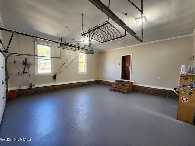 199 Briary Run Road, Kinston, NC 28501