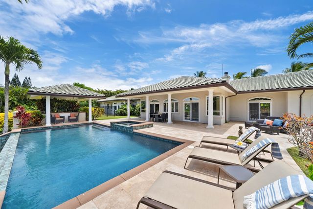 20 Kapuaimilia Pl, Haiku, HI 96708