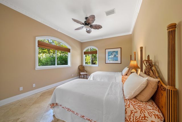 20 Kapuaimilia Pl, Haiku, HI 96708