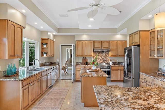 20 Kapuaimilia Pl, Haiku, HI 96708