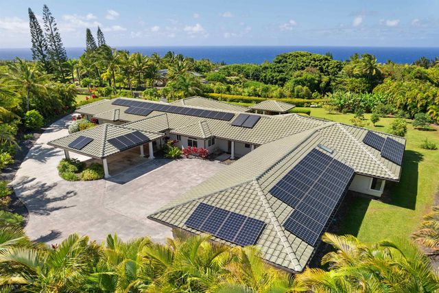 20 Kapuaimilia Pl, Haiku, HI 96708