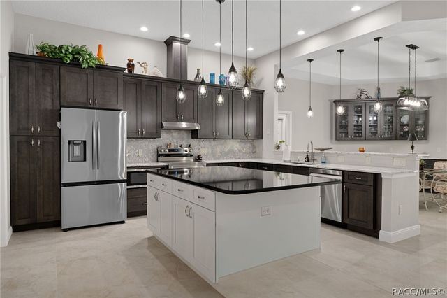 4999 N Tee Pee Drive, Beverly Hills, FL 34465