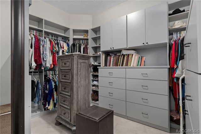 4999 N Tee Pee Drive, Beverly Hills, FL 34465