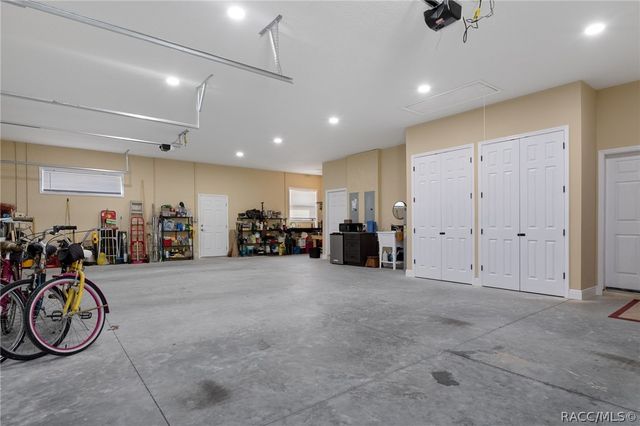 4999 N Tee Pee Drive, Beverly Hills, FL 34465