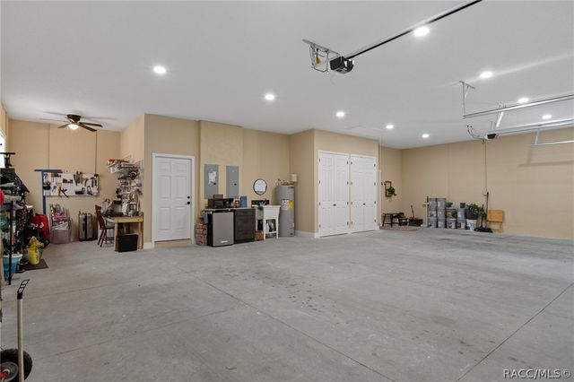 4999 N Tee Pee Drive, Beverly Hills, FL 34465