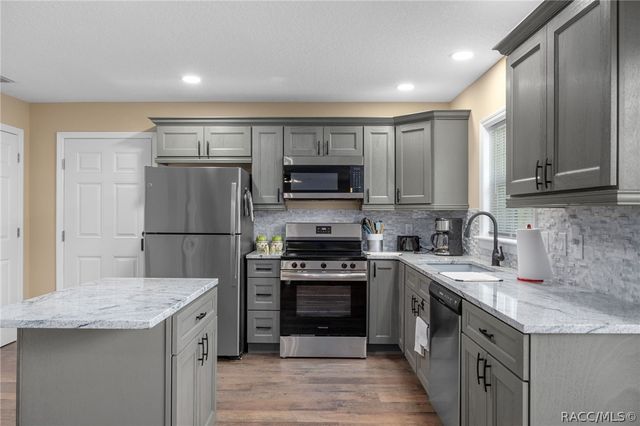 4999 N Tee Pee Drive, Beverly Hills, FL 34465