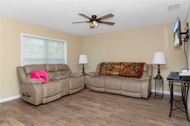 4999 N Tee Pee Drive, Beverly Hills, FL 34465