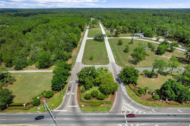 4999 N Tee Pee Drive, Beverly Hills, FL 34465