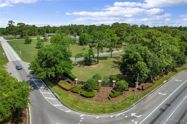 4999 N Tee Pee Drive, Beverly Hills, FL 34465