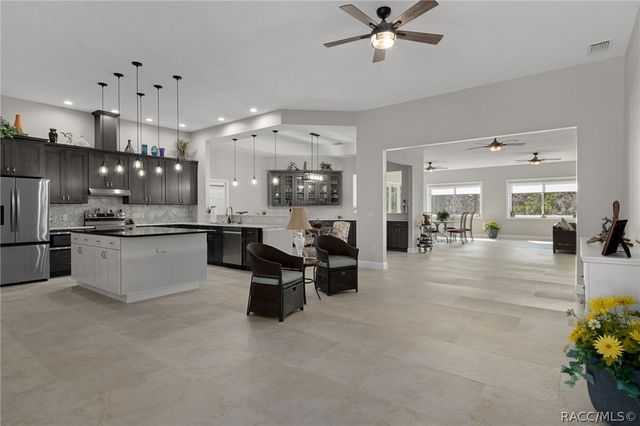 4999 N Tee Pee Drive, Beverly Hills, FL 34465