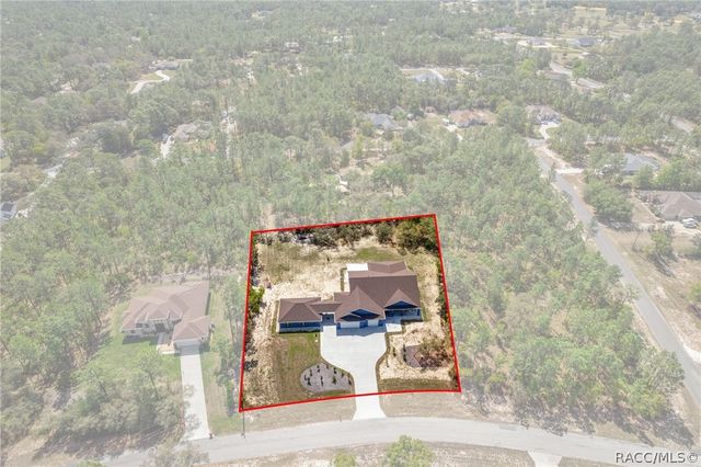 4999 N Tee Pee Drive, Beverly Hills, FL 34465