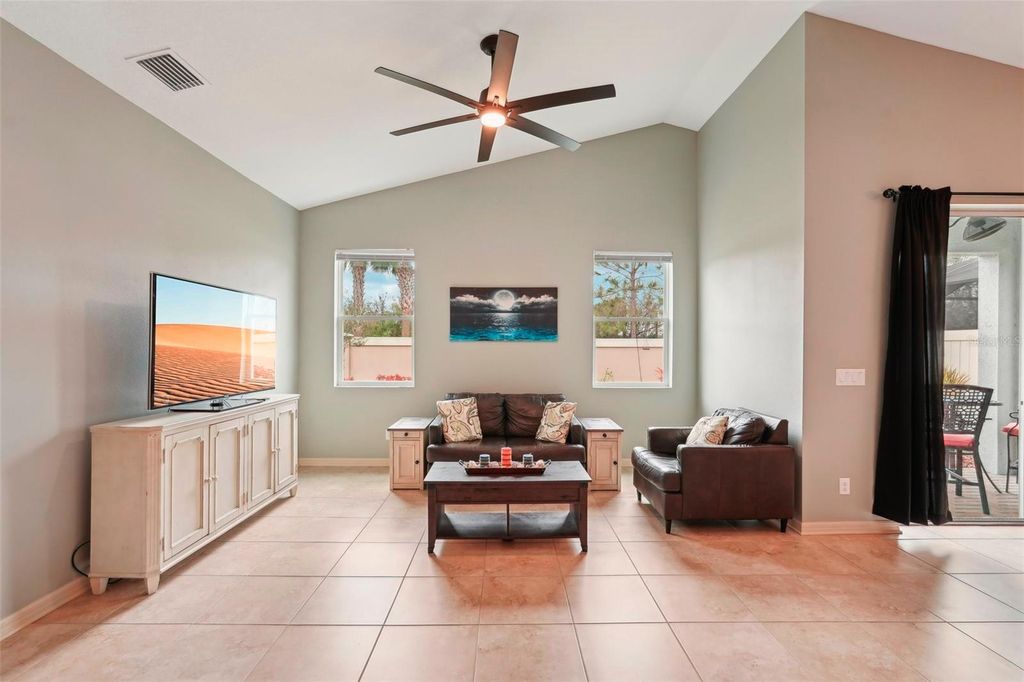 Image 4 of property listing at 14912 SORA WAY, Bradenton, FL 34212