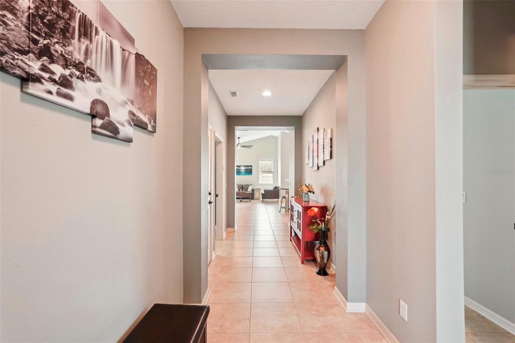 Image 8 of property listing at 14912 SORA WAY, Bradenton, FL 34212