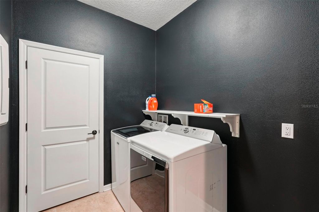 Image 9 of property listing at 14912 SORA WAY, Bradenton, FL 34212