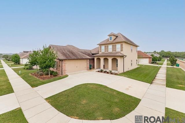 3805 Kingsbarns Dr, Zachary, LA 70791